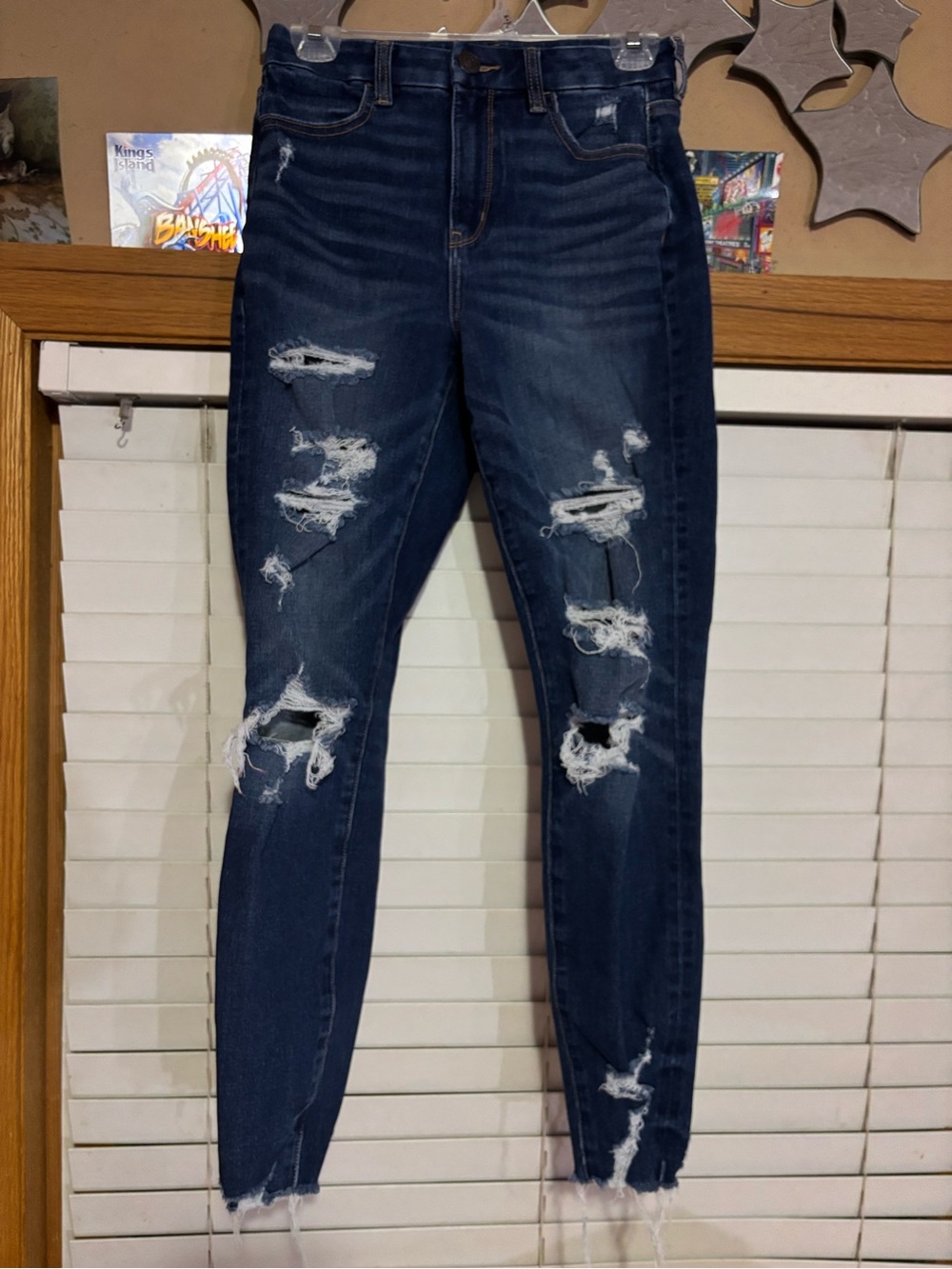 American Eagle Ripped Blue Jeans